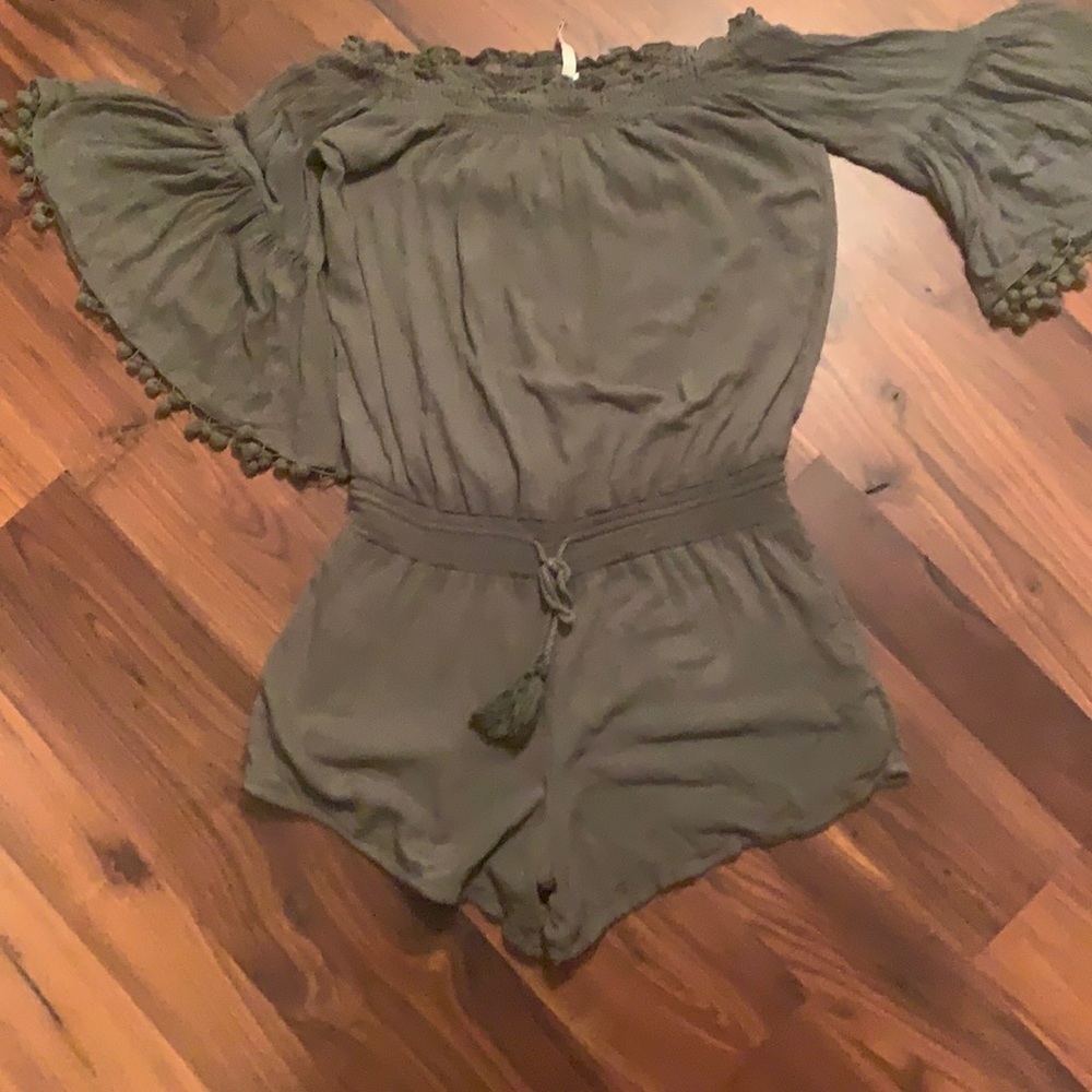 Anthropologie Raga off the shoulder Romper Olive